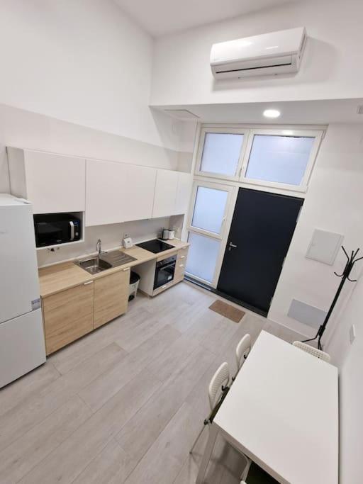 Seco Calle, Precisos Loft Super Equipado Cerca De Metro Pacifico Madrid Eksteriør bilde